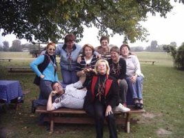 Neue Leute Picknick 